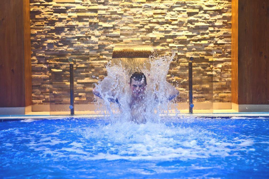 Hotel Toporow Бялка-Татшаньска Экстерьер фото