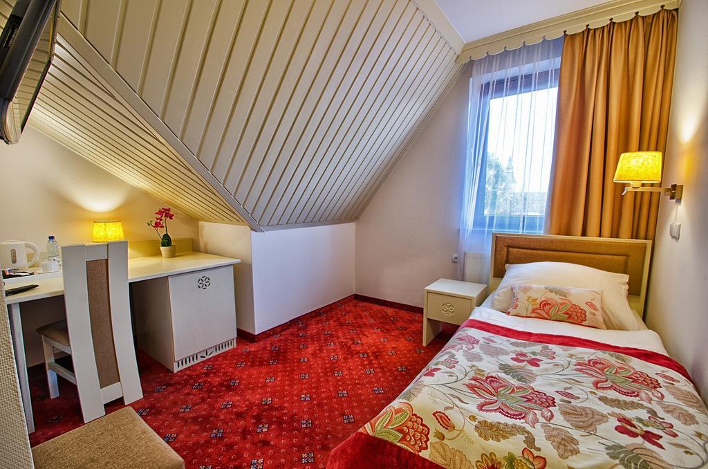 Hotel Toporow Бялка-Татшаньска Экстерьер фото