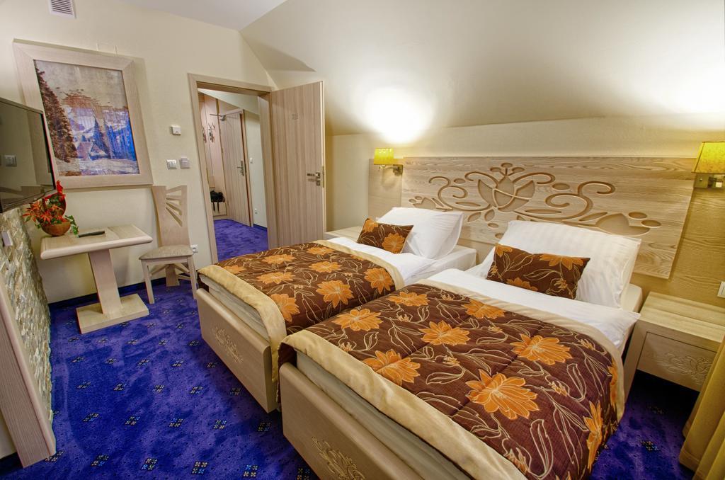 Hotel Toporow Бялка-Татшаньска Экстерьер фото